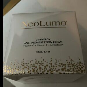 NEOLUMO 2-SYNERGY ANTI-PIGMENTATION CREAM-VITAMIN C & E+MEDIATONE-1.7 oz / 50 ml